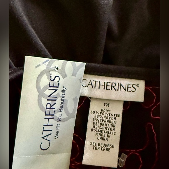 Holiday CATHERINES Black with Red Embroidered Design NWT Size 1X - Picture 9 of 9